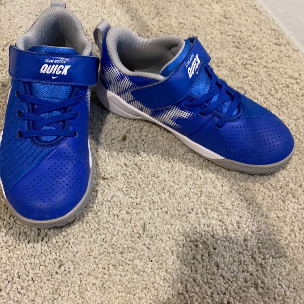 Brand new Nike Quick Hustle boys 1.5